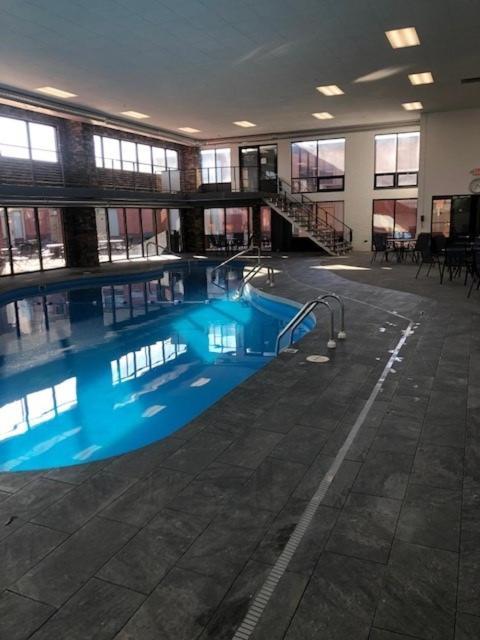 Boarders Inn & Suites By Cobblestone Hotels - Grand Island Eksteriør bilde