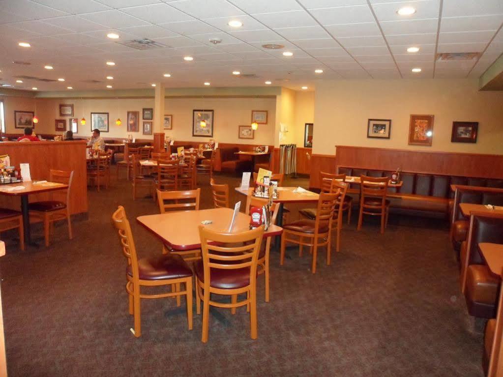 Boarders Inn & Suites By Cobblestone Hotels - Grand Island Eksteriør bilde