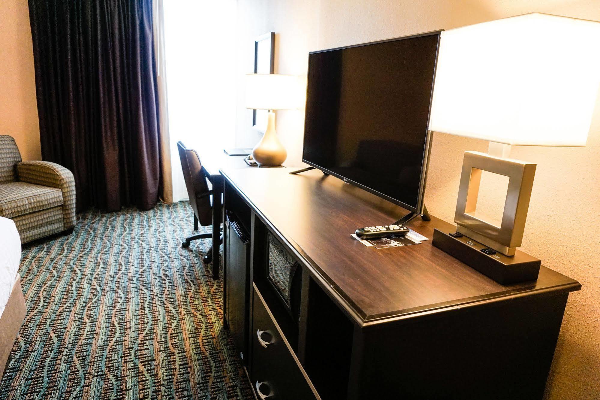Boarders Inn & Suites By Cobblestone Hotels - Grand Island Eksteriør bilde